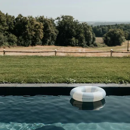 Renovated Barn With Panoramic Views In Perigord Ferienhaus