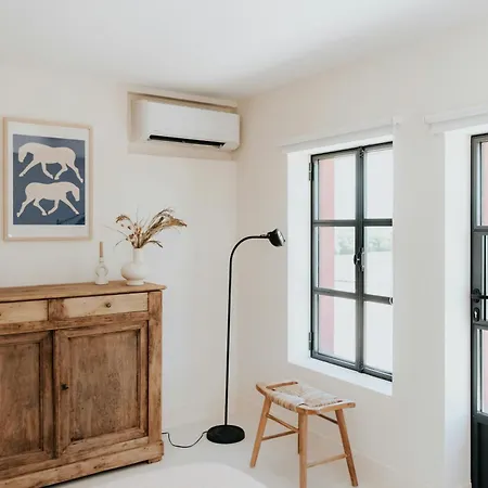 Renovated Barn With Panoramic Views In Perigord Feriehus