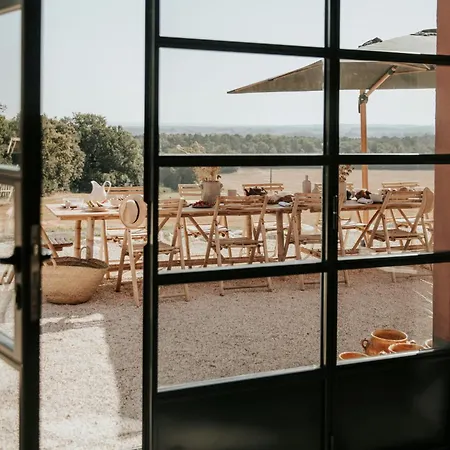 Ferienhaus Renovated Barn With Panoramic Views In Perigord *