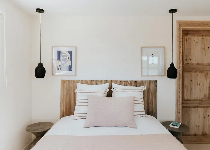 Renovated Barn With Panoramic Views In Perigord Bardou